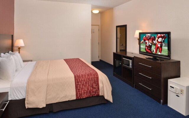 Red Roof Inn Clyde