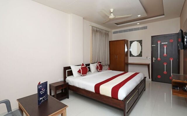 OYO 10249 Hotel Gurukripa