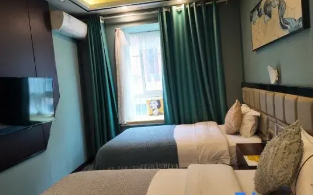 Kai mesi E sports Hotel