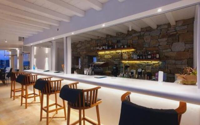 Seethrough Mykonos - Adults Only