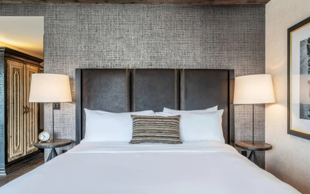 Hotel Drover, Autograph Collection