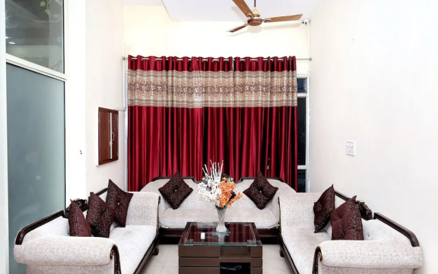 OYO 16735 Gaurav Residency