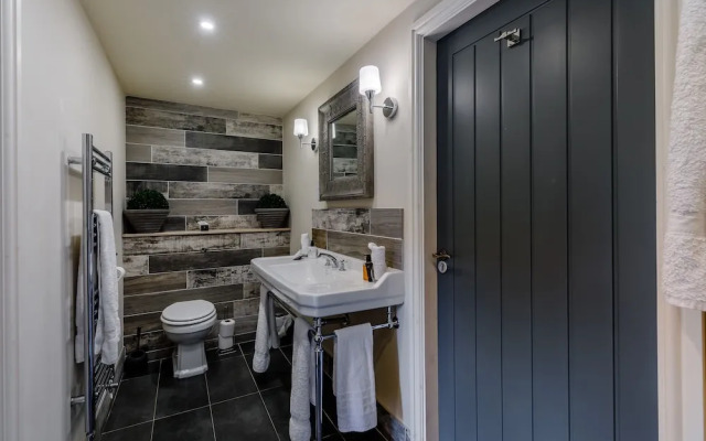 The Grousemoor Country House
