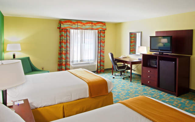 Holiday Inn Express & Suites - Thornburg, S. Fredericksburg, an IHG Hotel