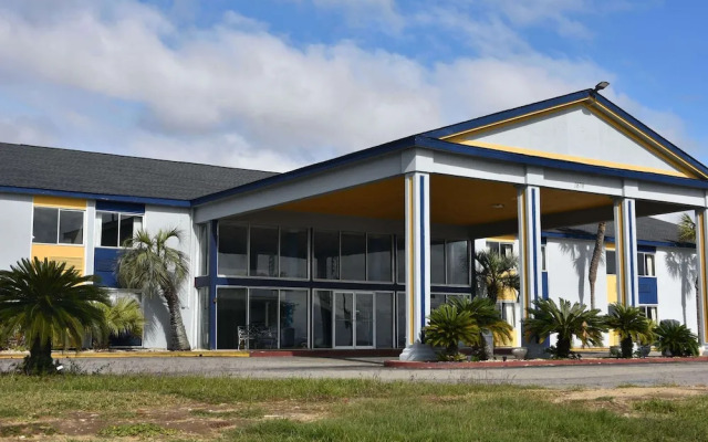 Biloxi Beach Hotel