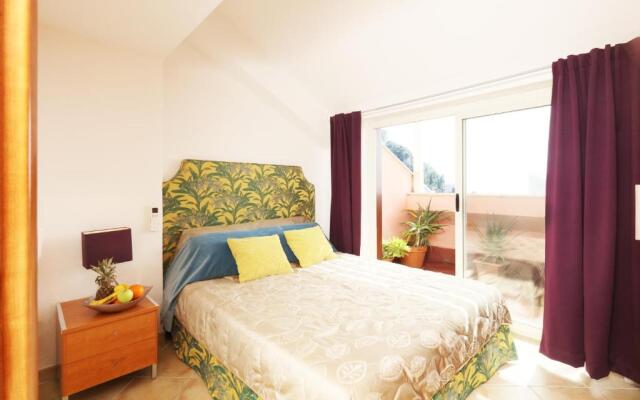 Taormina center 4 BR penthouse, terrace with views