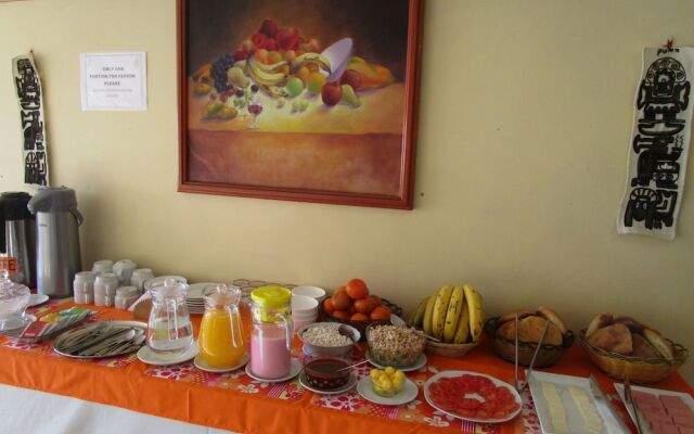 The Real House-Hostel
