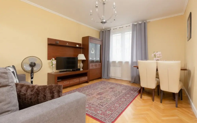 Miodowa Apartment Krasiński Garden