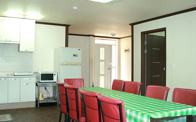 Pocheon Woomuldongsan Pension
