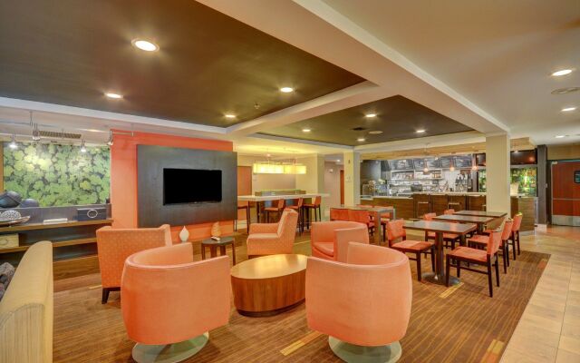 Courtyard by Marriott Lafayette Airport