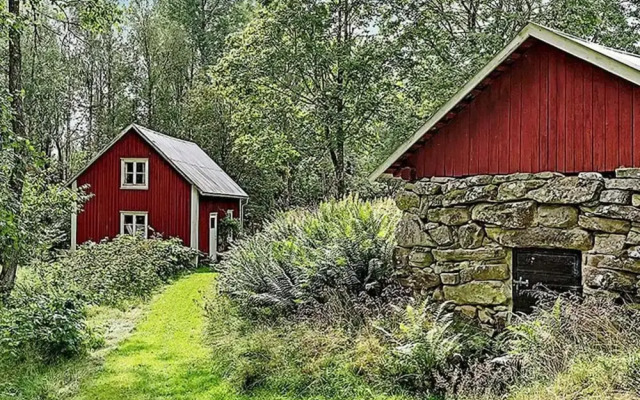 10 Person Holiday Home in Skillingaryd