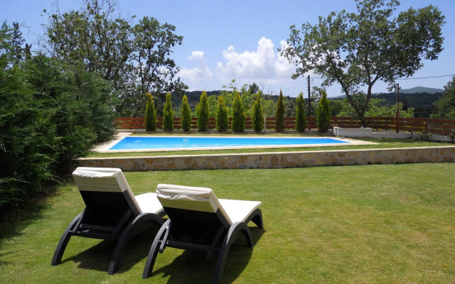 Villa Poulades