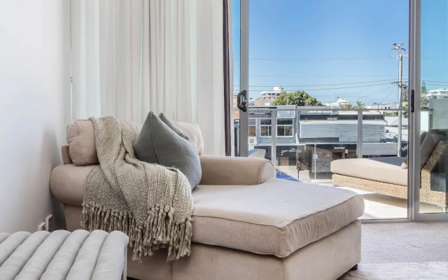 Mermaid Beach Luxury Penthouse