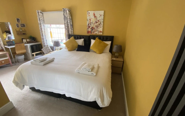 Grosvenor Place Guest House