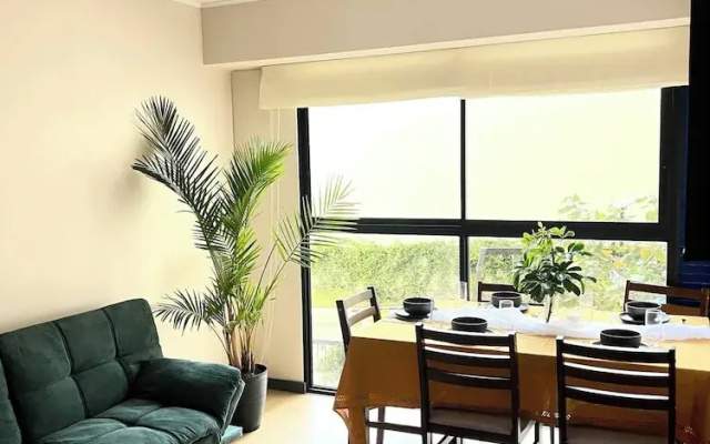 Modern Apartment for 9 San Isidro