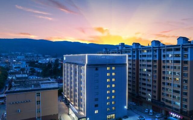 Kunming Panlong Days Inn Selected Wyndham Hotel (Agricultural University Branch)