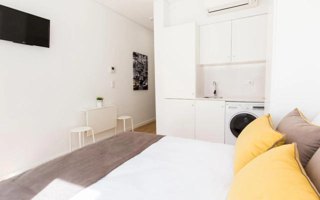 Downtown Porto Mouzinho Studio Apts