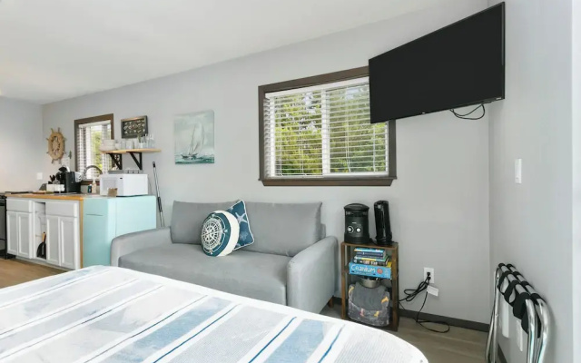 Breakwater Resort