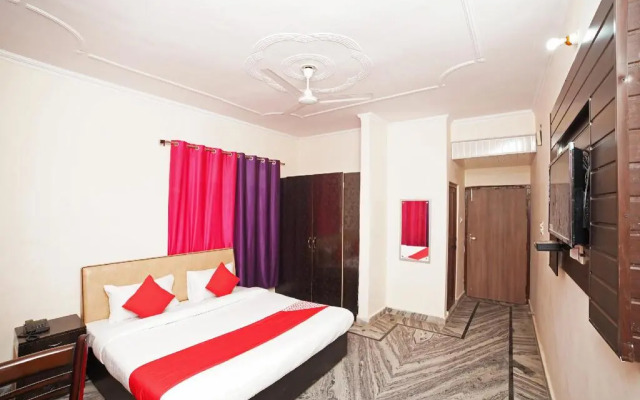 Hotel Mohan Palace by OYO Rooms