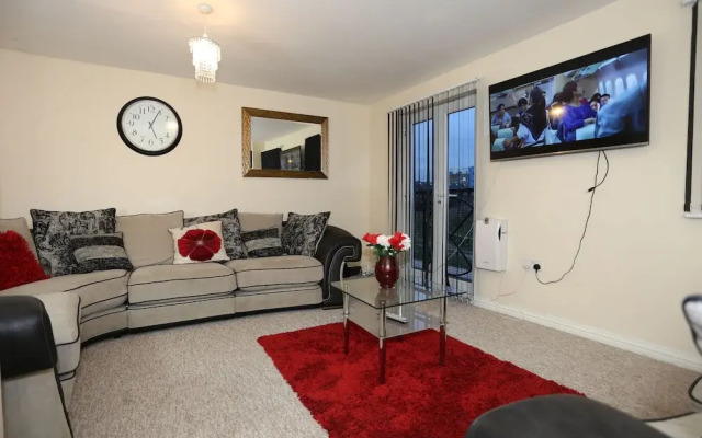 Beautiful 4 beds Hillview House
