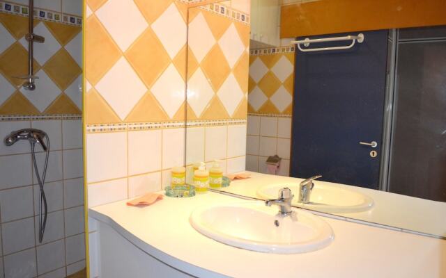 Apartment With one Bedroom in Le Diamant, With Enclosed Garden and Wif