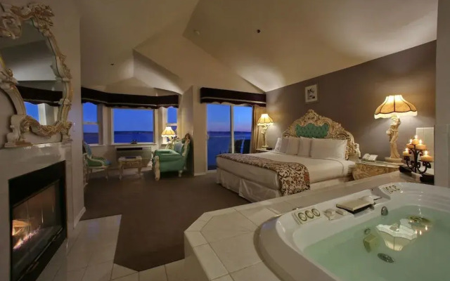 Tides Inn & Suites