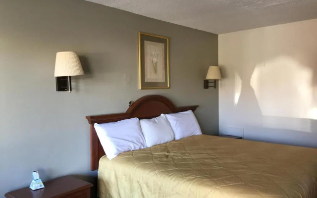 Red Carpet Inn & Suites