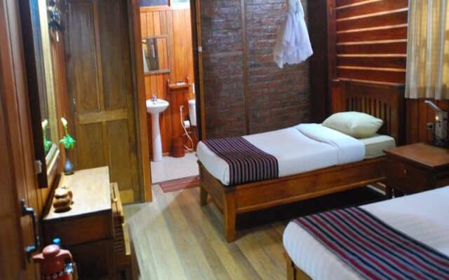 Putao Trekking House