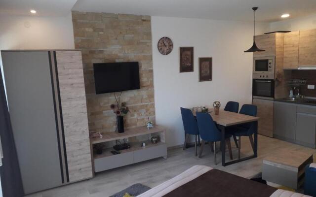 MIA LUX Milmari Apartman L23a