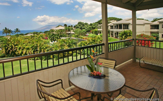 Wailea Ekolu - CoralTree Residence Collection