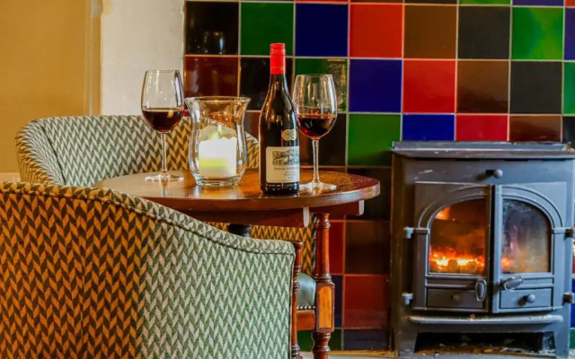 The Oak Tree Inn