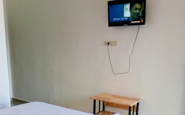 RedDoorz @ Sihole Paradise Inn Parbaba