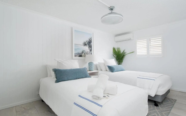 Seaside Sanctuary - Waterfront Luxury Home with Heated Pool