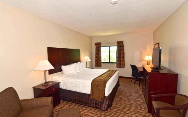 Cobblestone Inn & Suites - Clarion