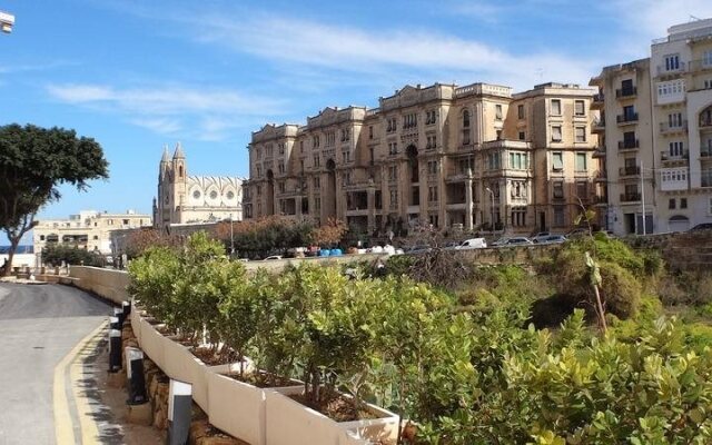 Eri Apartments SW