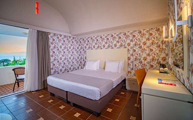 Ramada by Wyndham Loutraki Poseidon Resort