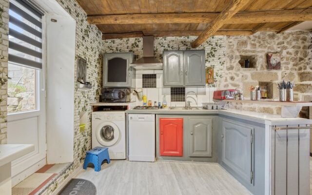 House With 2 Bedrooms in Valprivas, With Enclosed Garden