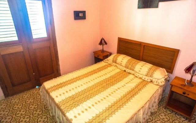 Hostal Balcones Villegas