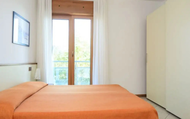 Bright Flat on the Beachfront