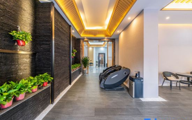 Nosedun Hotel (Dali High-Speed Railway Station Erhai Park)