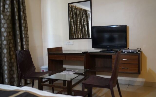 Iris Hotel