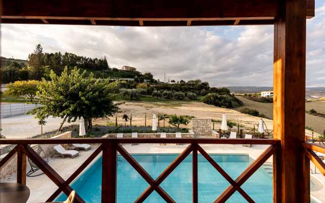 Harma Traditional Boutique Suites