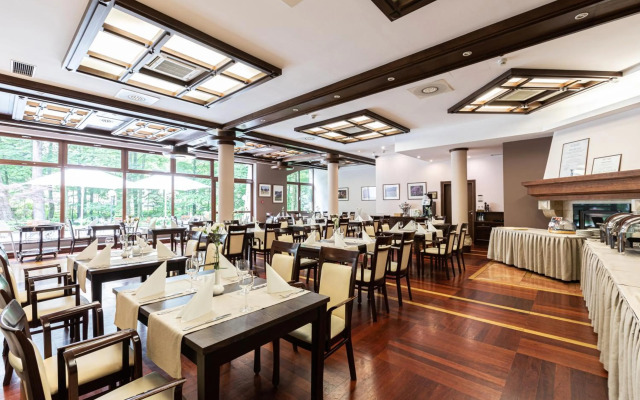 Hotel Crocus