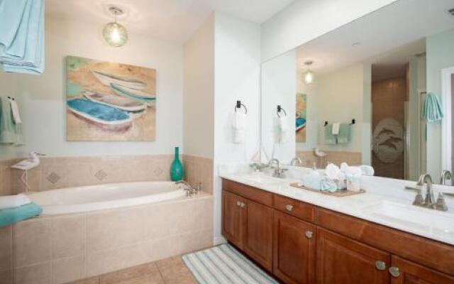 Harborview Grande 803