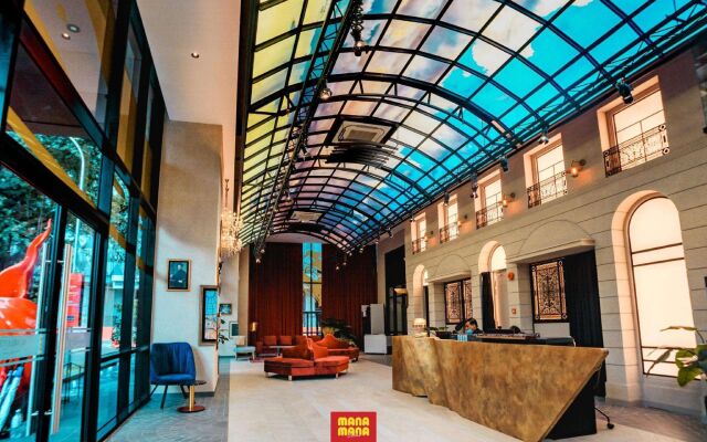 Mana-Mana Suites at Scarletz KLCC