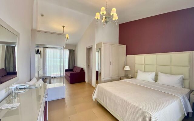 Greek Pride Cronwell Rahoni