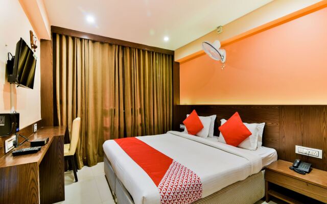 OYO 15944 Hotel Three Seas