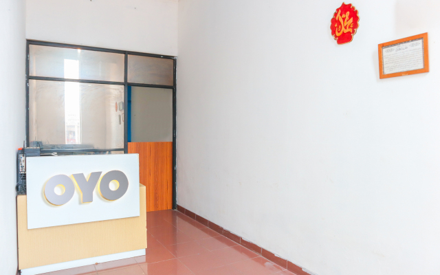 OYO 2547 Assirot Residence