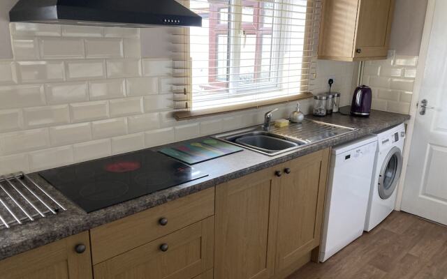 Spacious Detached Bungalow With Ample Parking