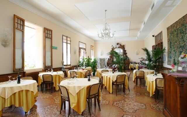 Hotel Antico Borgo